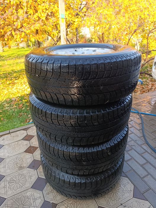 Продам резину с дисками оригинал Митсубиси 265/70 R16