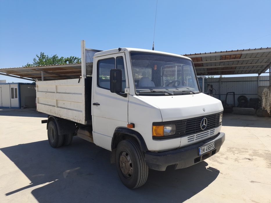 Închiriez autobasculante (trakkere) 8x4, 6x4 și autobasculante de 3.5T