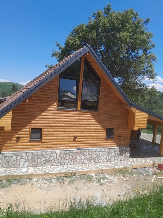 Vând și montez piatra naturala