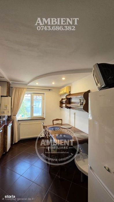 Apartament cu 3 camere, mobilat și utilat, VASLUI - zona CENTRU;
