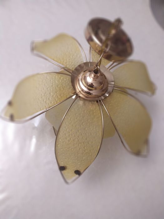 Люстра на Каирбаева