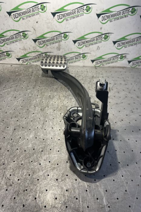 Pedala frana A1662900201 Mercedes-Benz GLE prima generatie (W166) ser