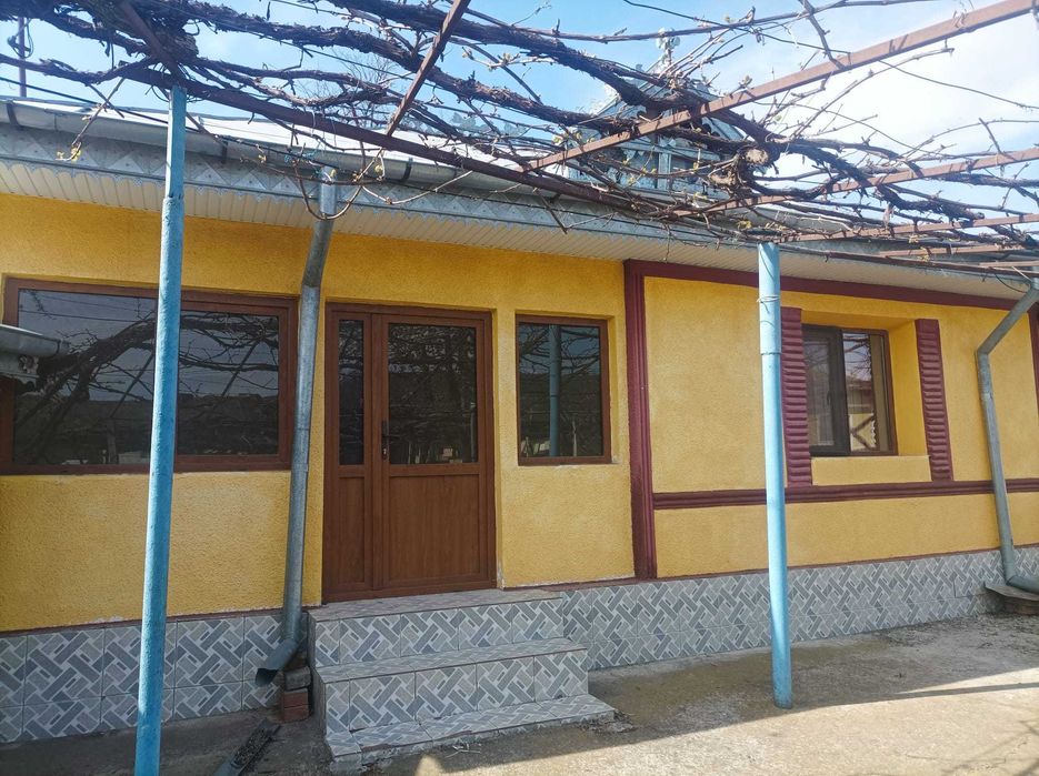 Vand  casa cu gradina la 35 km de Iasi intabulata