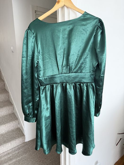 Rochie verde smarald marimea L 40-42