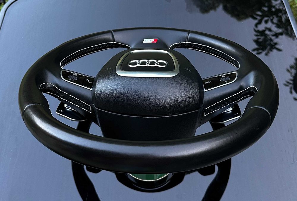 Оригинални мулти волани за Audi (различни видове), както и капак за въздушна възглавница (AIRBAG).