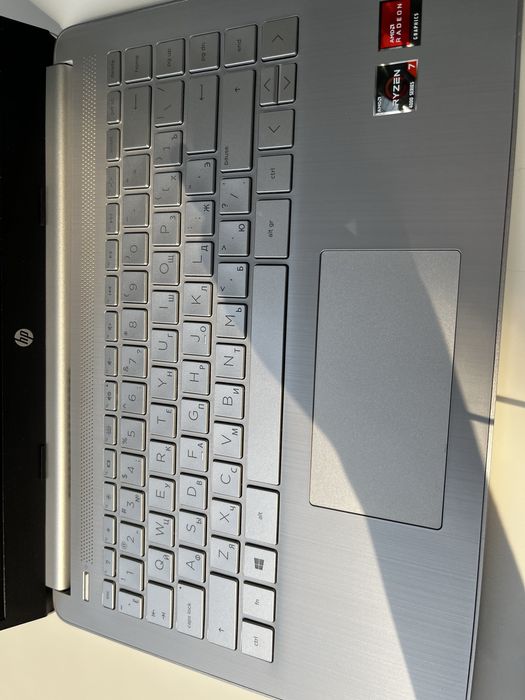 Продам ноутбук HP 14s