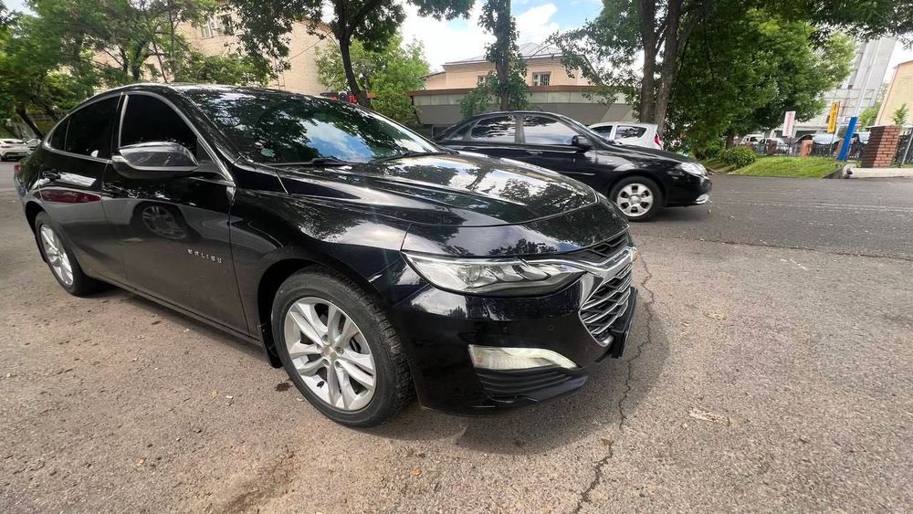 Malibu 2 qora 2,4 premier