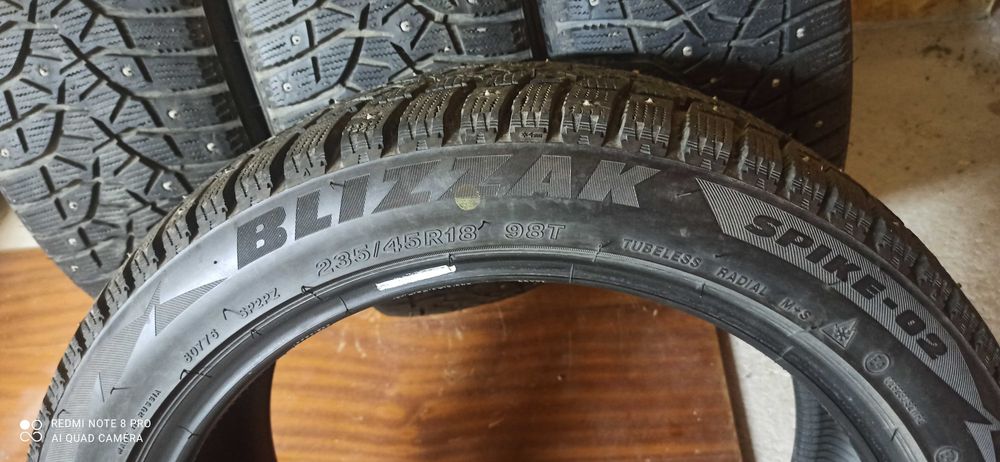 Шины зимние Bridgestone BLIZZAK 235/45/18