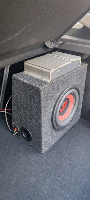 Subwoofer cu amplificator auto