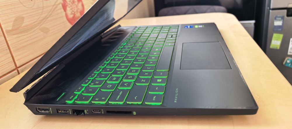 Laptop HP Gaming__ i7--11350H gen 11_16GB DDR4 _RTX 3050 4GB GDDR6__SSD NVME 512GB // 10-10 functional