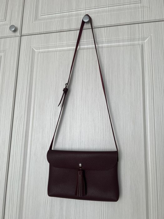 Продам женскую сумочку