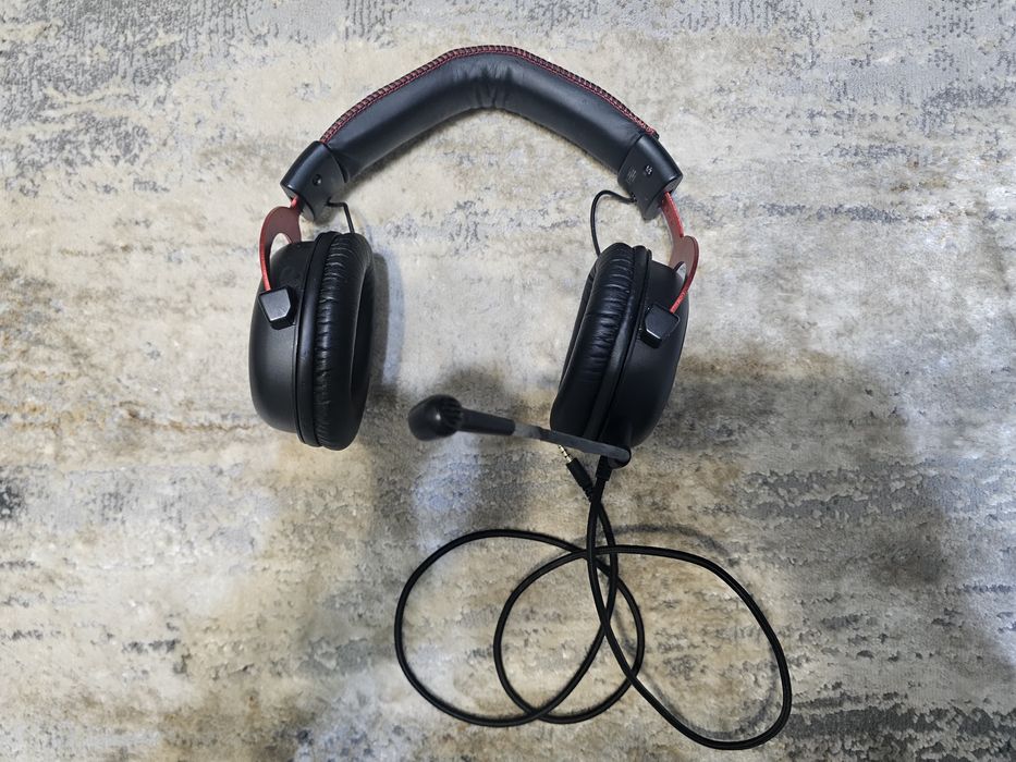 Casti gaming HyperX Cloud II, Rosu