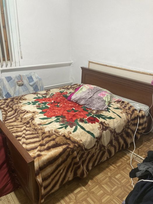 Диван и шкаф продам