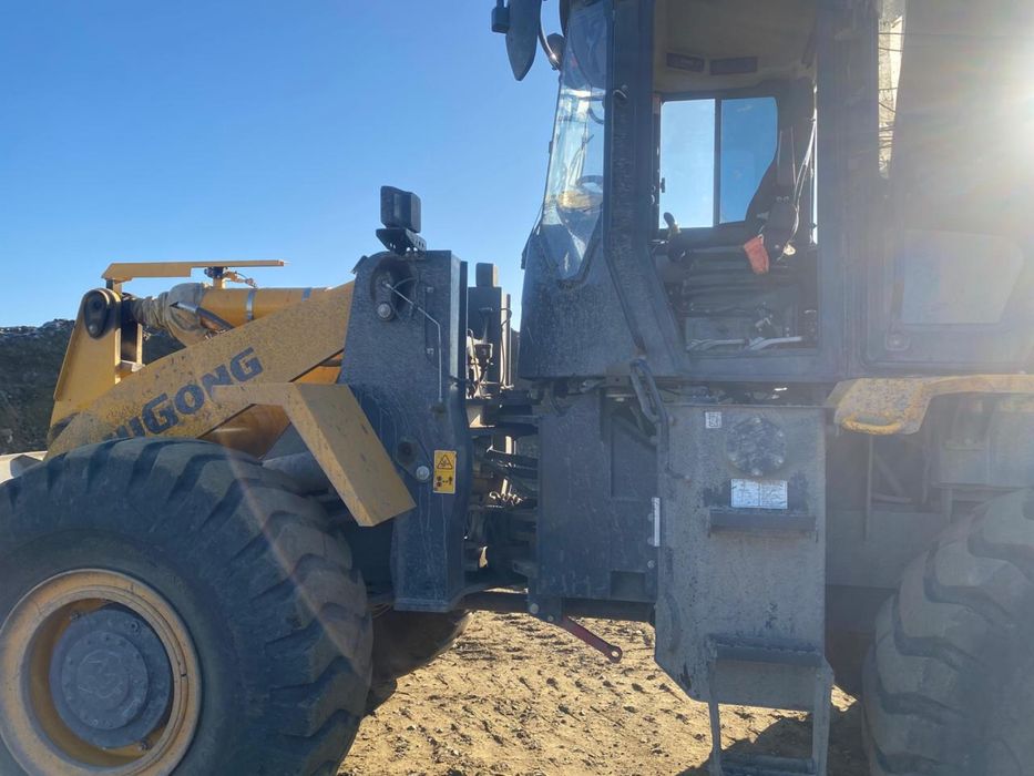 Продам погрузчик Люгонг