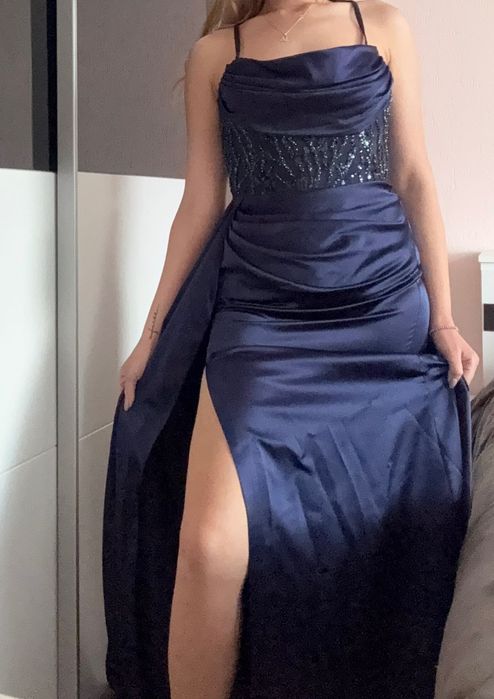 Дамска официална рокля Trendyol