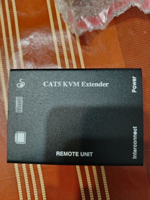 CAT5 KVM Extender remote și local