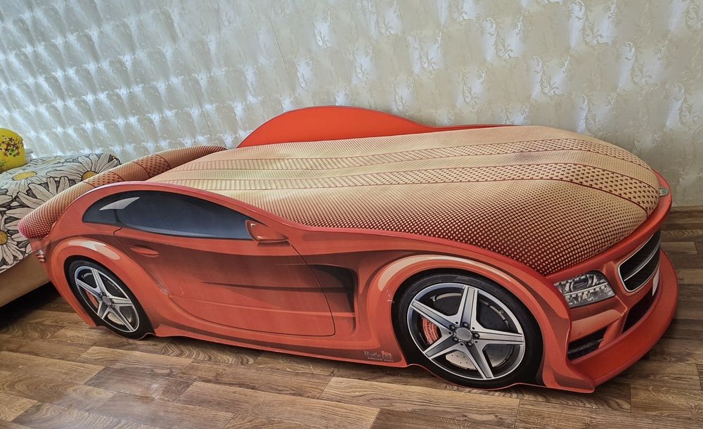 Кровать-машинка Мерседес