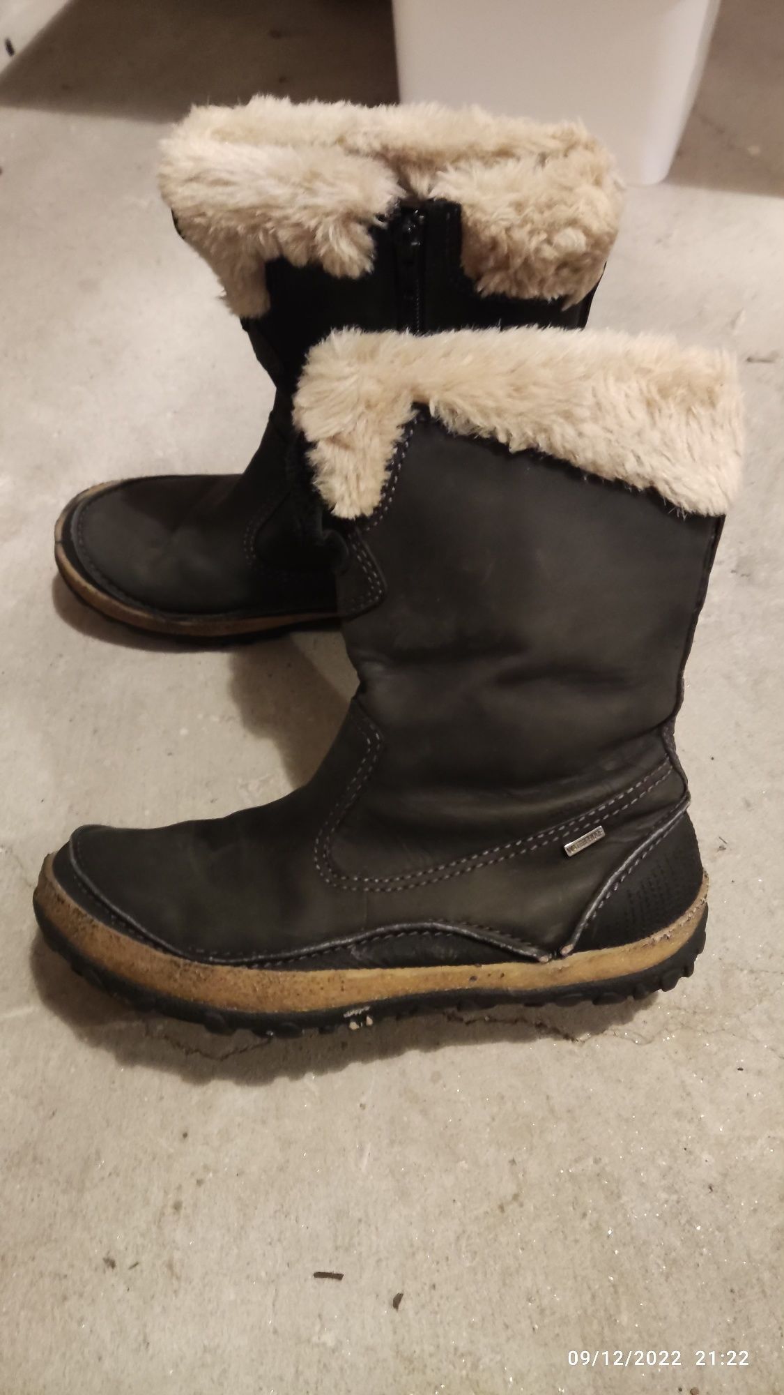 Merrell taiga clearance boots