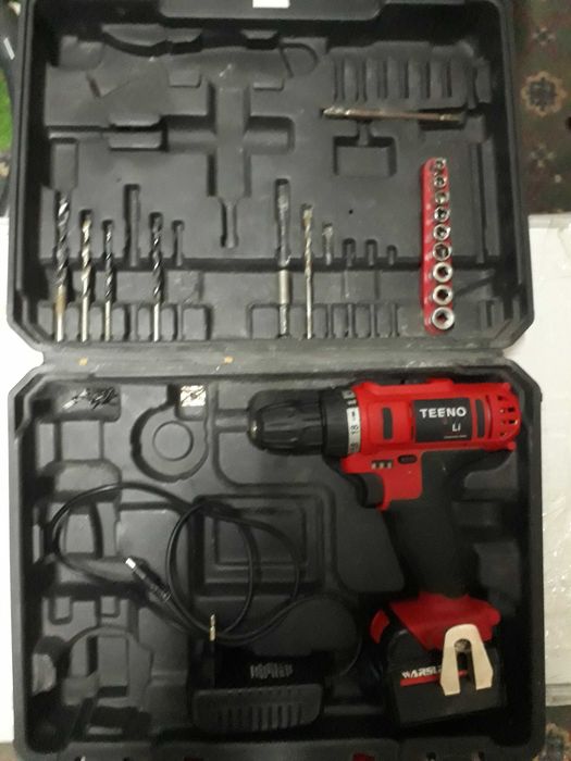Акумолаторен винтоверт Teeno
