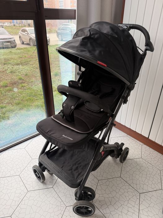 Продам прогулочную коляску