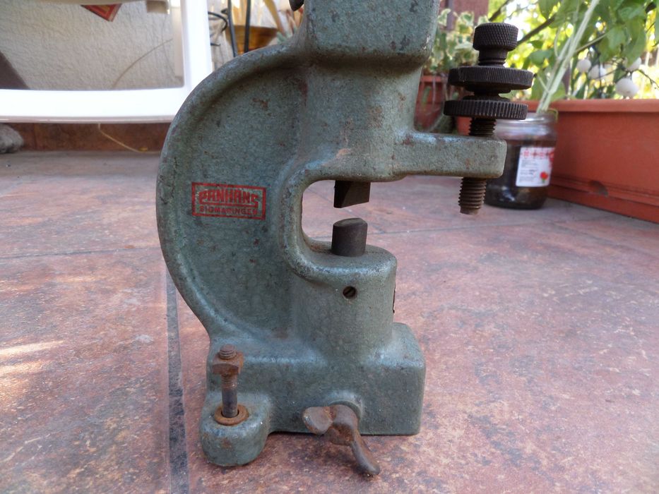 Presa decupat garnituri,capsat,preducea,interscimbabile ,pielarie