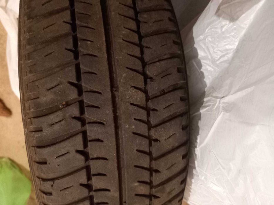 Anvelope  de vanzare