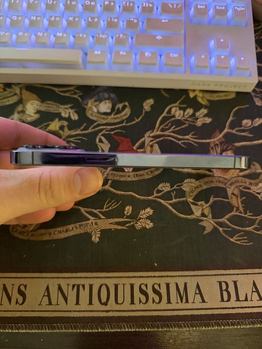 Продам iphone 13 pro