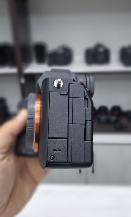 Sony a7 IV  body