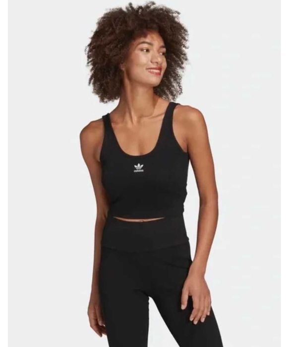 Нов рипсен топ на Adidas