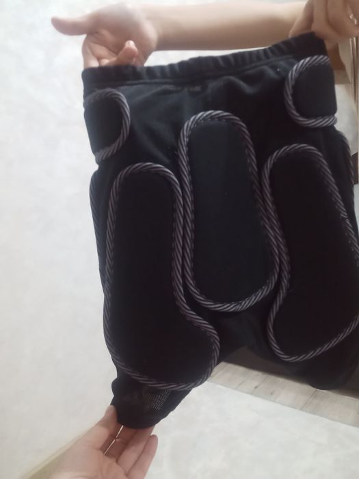 Шорты для катания, наколенники