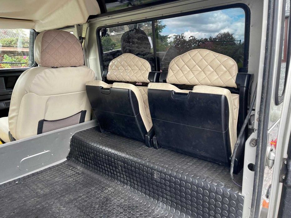 Land Rover Defender 2006 diesel, 4.004 € — imagine 5