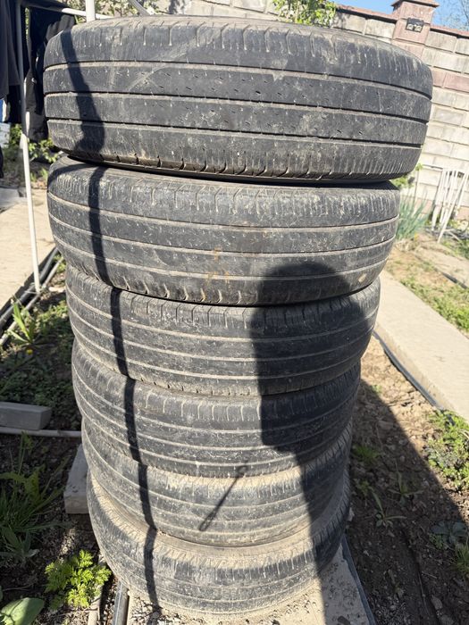 Продам резину на газель