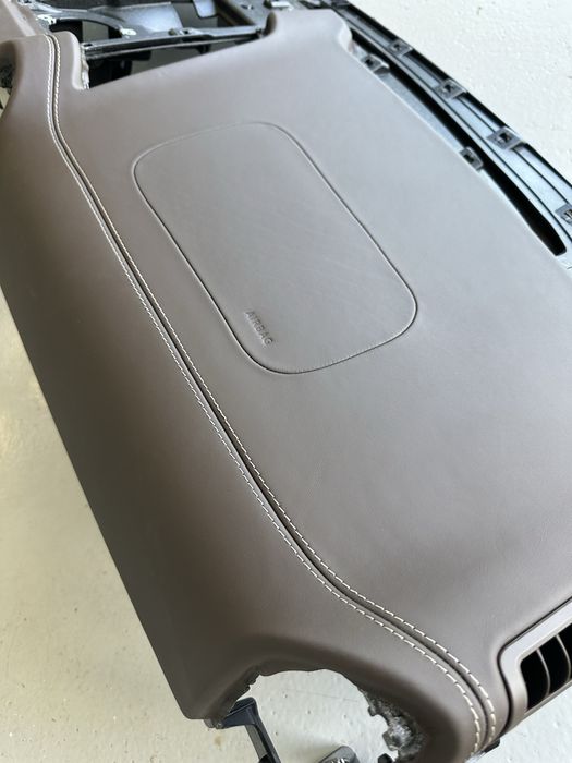 Reparam planse bord auto