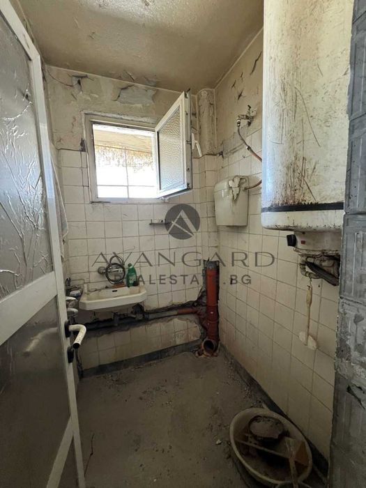 Продава се Тристаен апартамент в Пловдив, Център - 74 кв.м за 1283 €/кв.м - Снимка #6