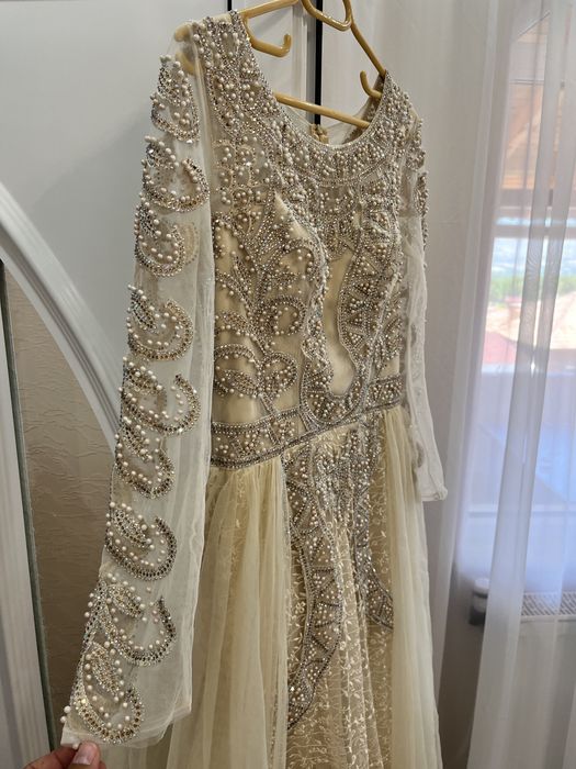 Официялни рокли за тържества  бройката  на по исчистените е на 70 лв