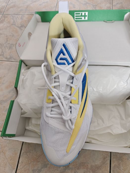 Giannis Immortality 3, noi, cutie, originali,marime 49.5