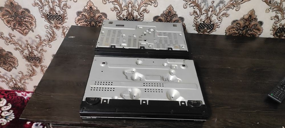 SONY LG  DVD sotiladi