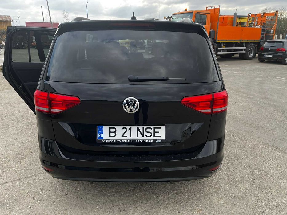 Volkswagen Touran 2.0TDI DSG7