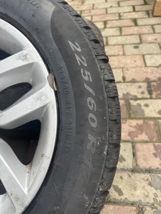 Anvelope iarna 225 60 17 Pirelli Sottozero noua