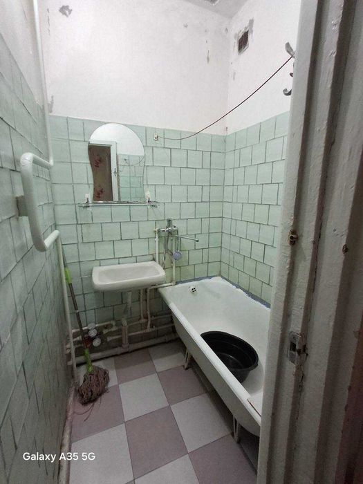 продаётся 2х квартира на 3 этаж орр 5-МИКР НАВРУЗ