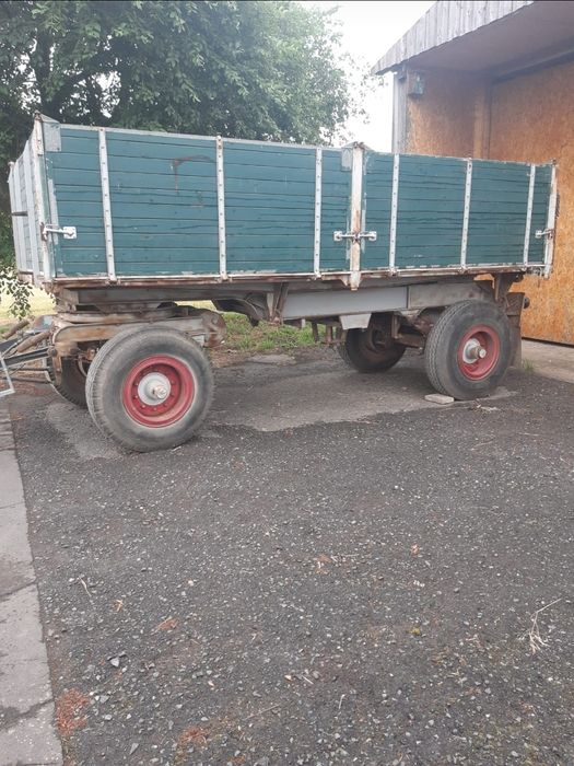 Remorca după Tractor