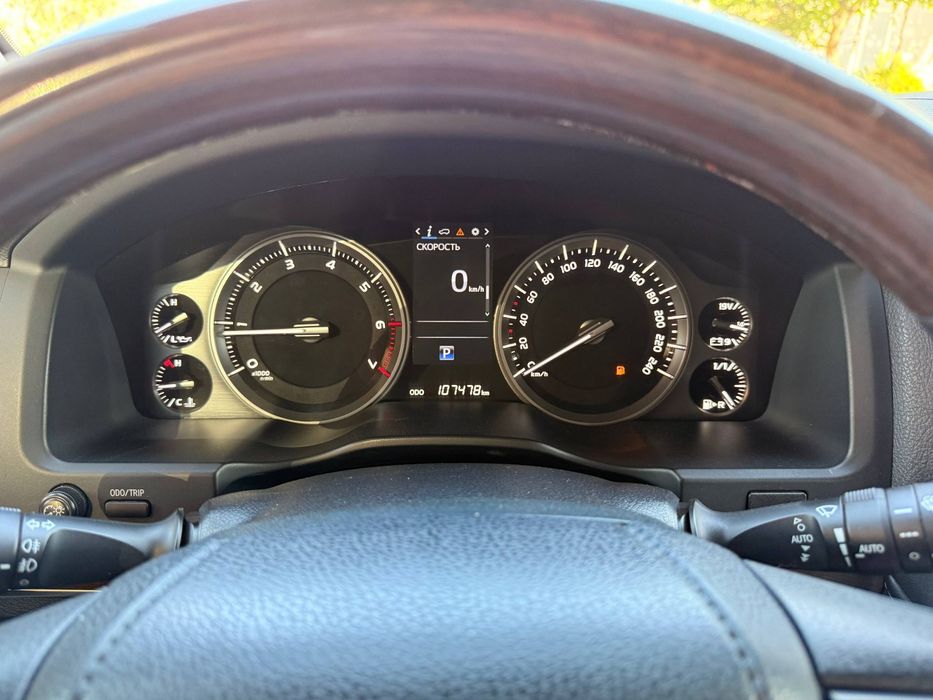 Продается LAND CRUISER 200