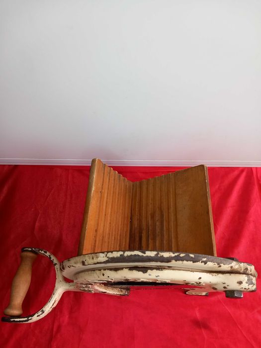 Машина за Рязане на Хляб и Колбаси,  Raadvad