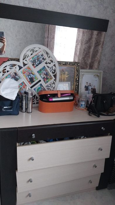 Продам спальный гарнитур