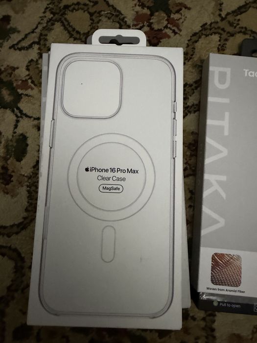 Оригинальные чехлы на Iphone 16 pro max