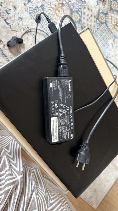 Продам ноутбук LENOVO