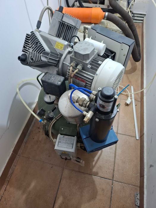 vand unit stomatologic cu anexe