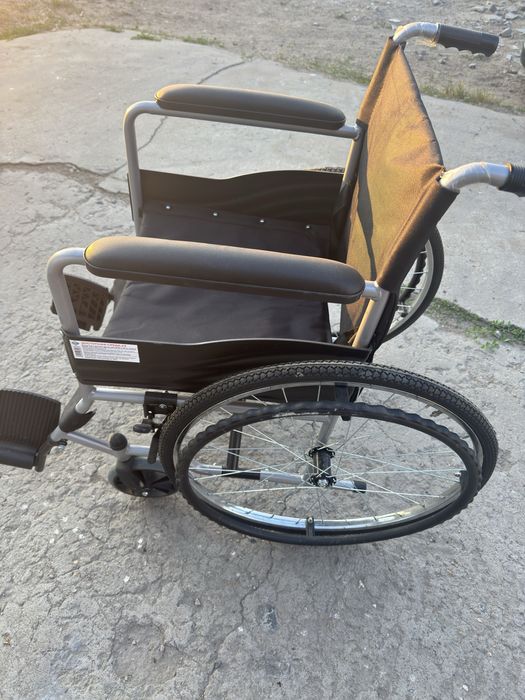 Продам поляску инвалидную