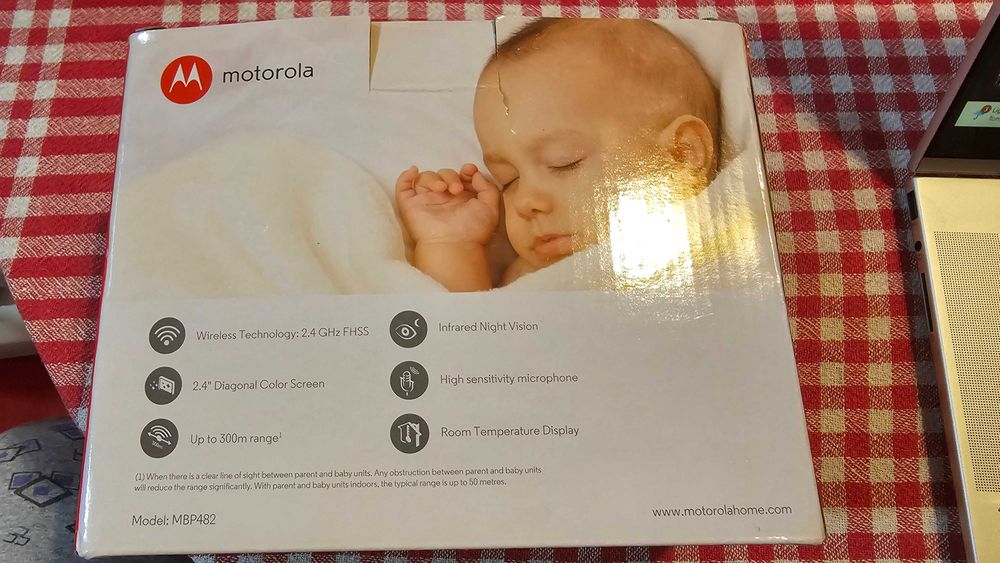 Видео Бебефон за бебета Motorola MBP 482 пълен комплект