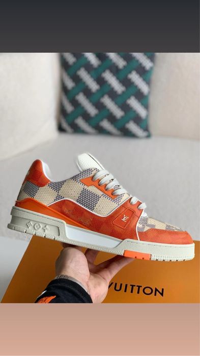 Lv trainer noi .
